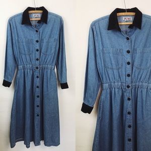 Vintage • Button Front Denim Midi Dress